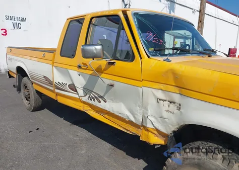 1995 Ford F250 z USA, uszkodzony, nr VIN 1FTHX26H4SKB74183